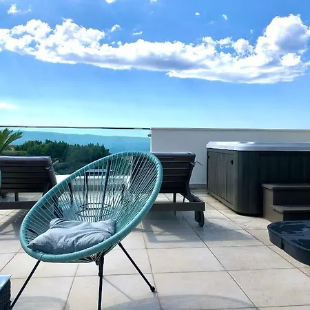 Appartement Bubbles Penthouse With Jacuzzi