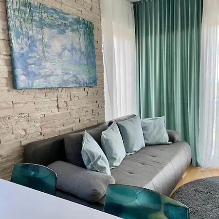 Appartement Bubbles Penthouse With Jacuzzi