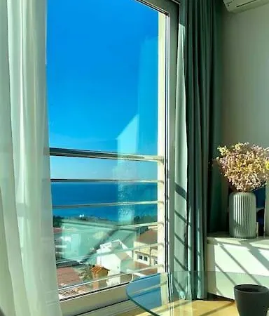Bubbles Penthouse With Jacuzzi Appartement