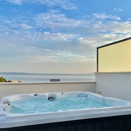 Appartement Bubbles Penthouse With Jacuzzi
