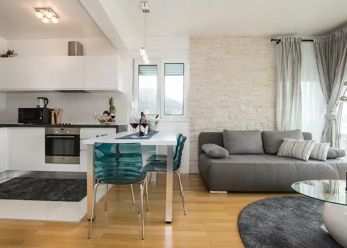 Bubbles Penthouse With Jacuzzi Apartamento