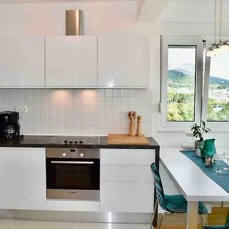 Bubbles Penthouse With Jacuzzi