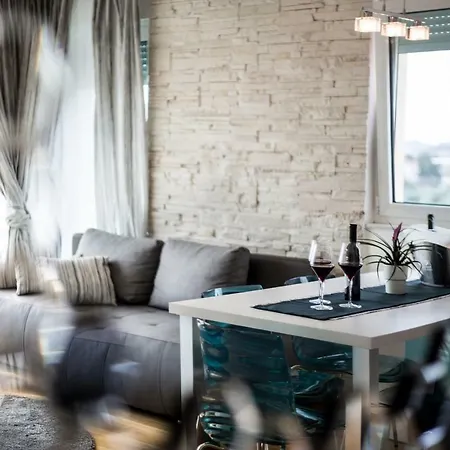 Bubbles Penthouse With Jacuzzi Lägenhet