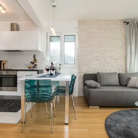 Bubbles Penthouse With Jacuzzi Lägenhet