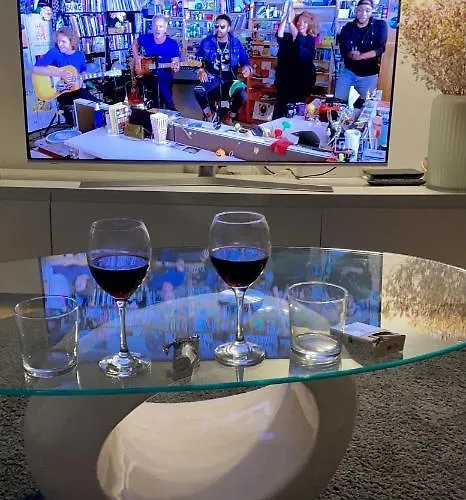 Bubbles Penthouse With Jacuzzi * ポドストラナ