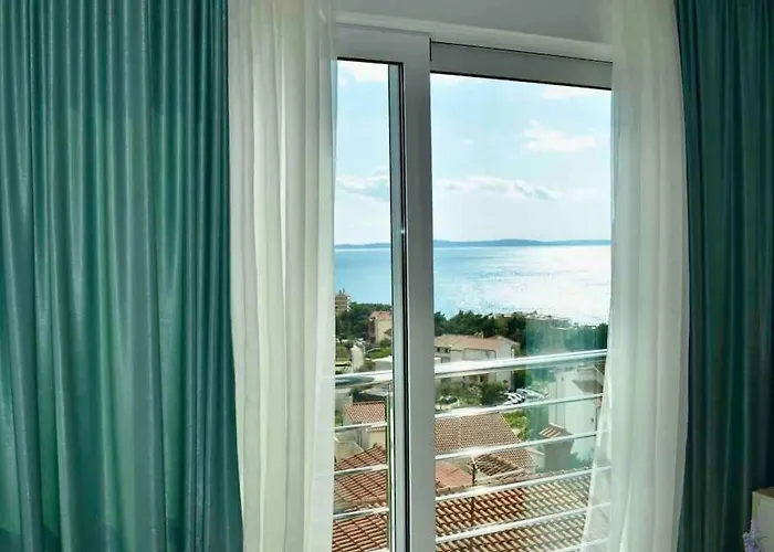 Bubbles Penthouse With Jacuzzi