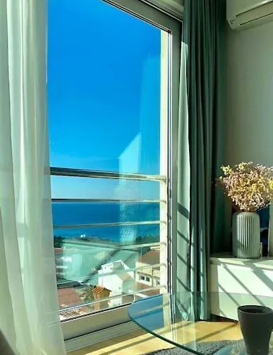 Bubbles Penthouse With Jacuzzi شقة