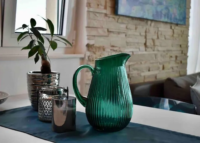 شقة Bubbles Penthouse With Jacuzzi بودْسْتغانا