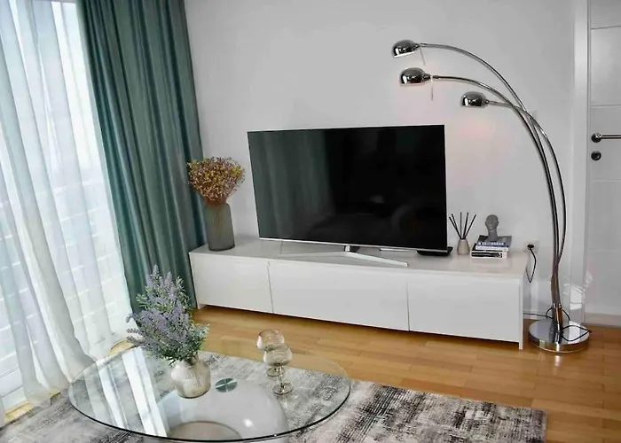 Bubbles Penthouse With Jacuzzi شقة