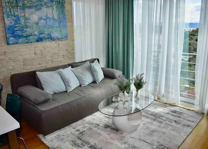 アパート Bubbles Penthouse With Jacuzzi *