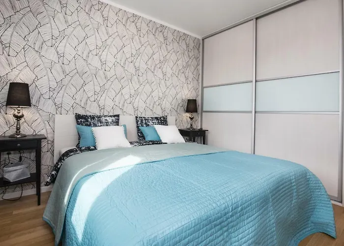 Bubbles Penthouse With Jacuzzi