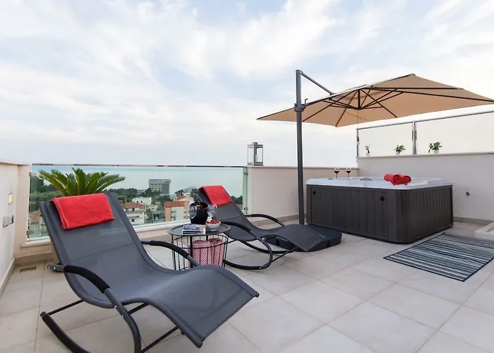 Bubbles Penthouse With Jacuzzi شقة *